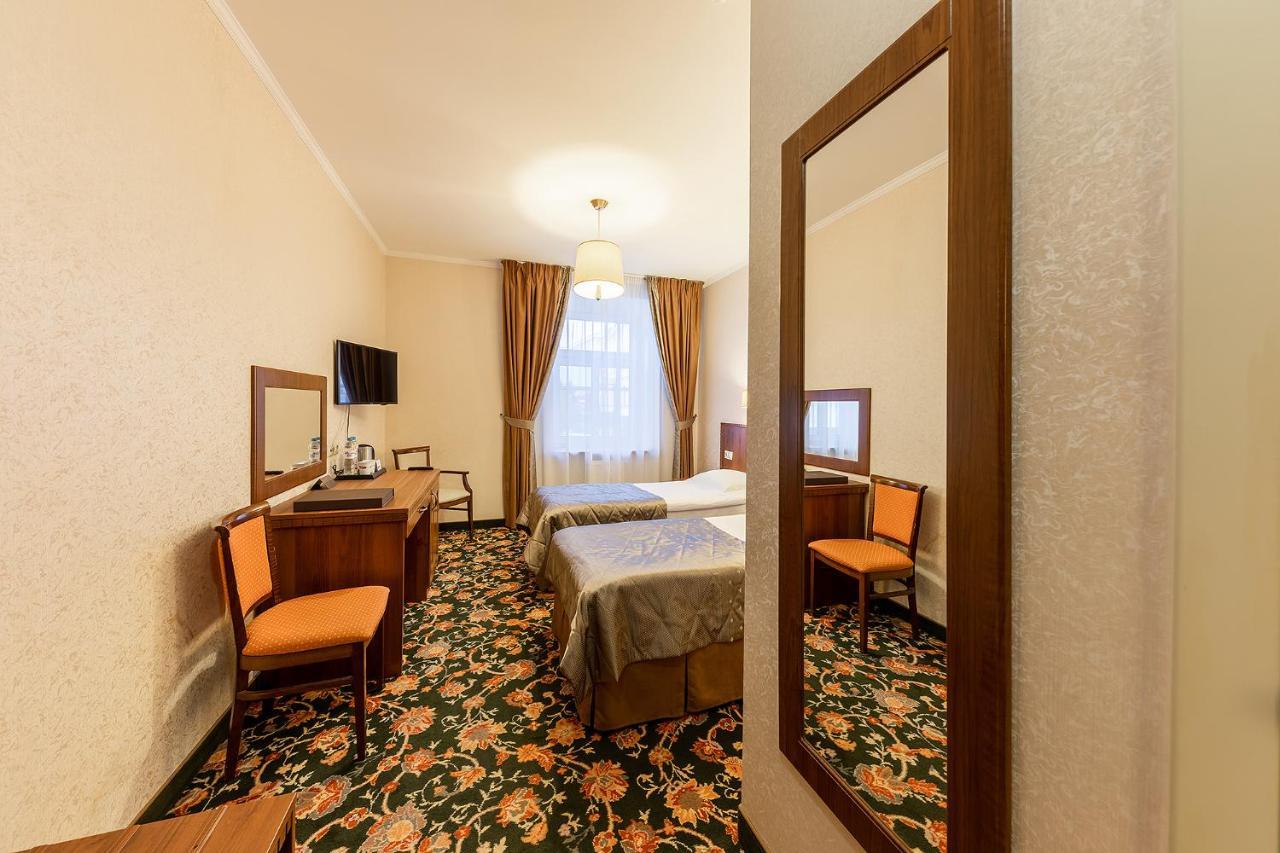 Dvor Podznoeva - Business Building Hotel Pskov Luaran gambar