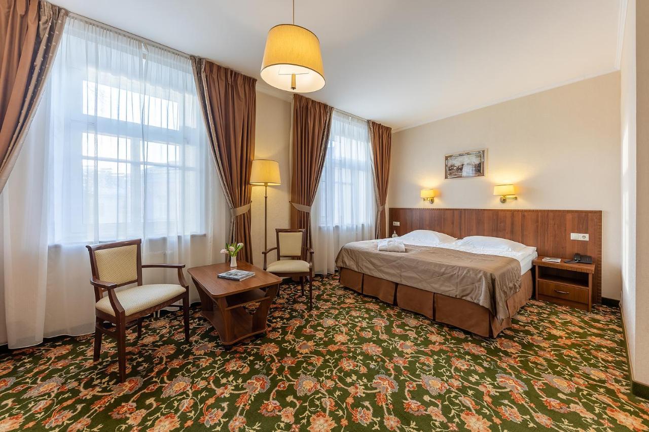 Dvor Podznoeva - Business Building Hotel Pskov Luaran gambar