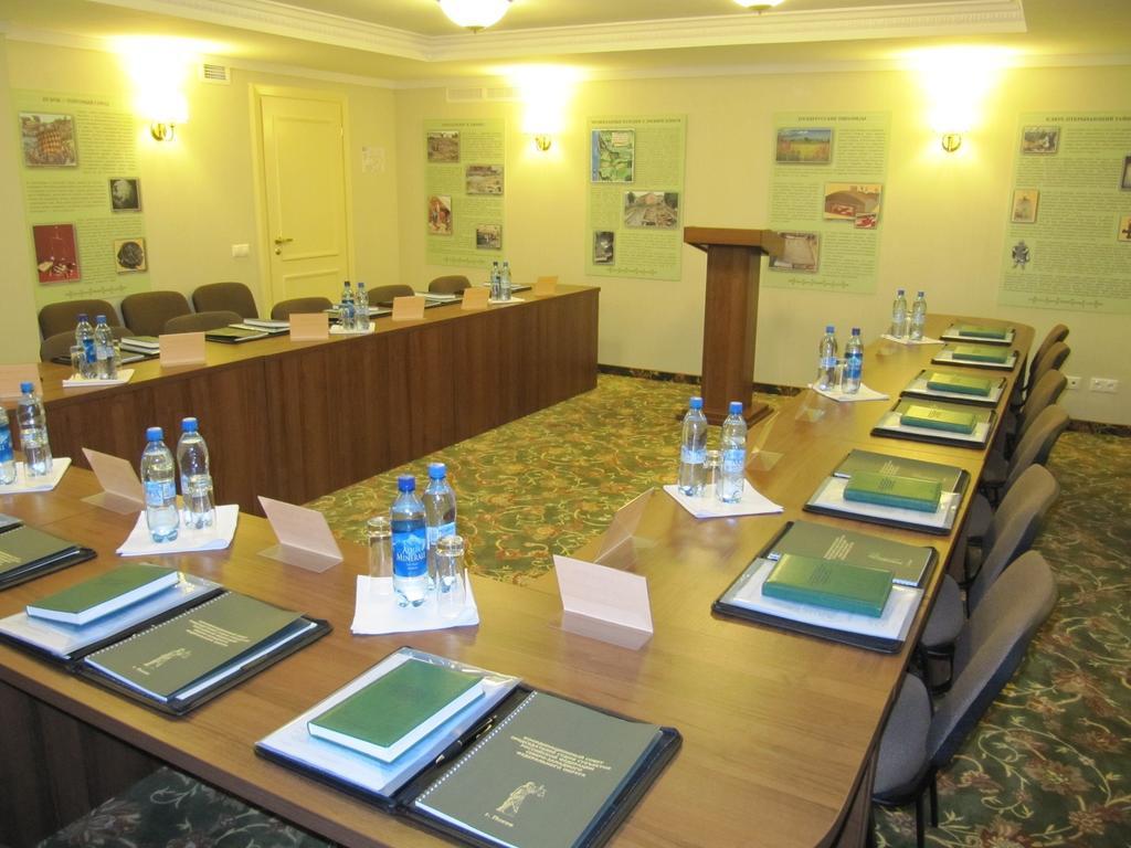 Dvor Podznoeva - Business Building Hotel Pskov Luaran gambar