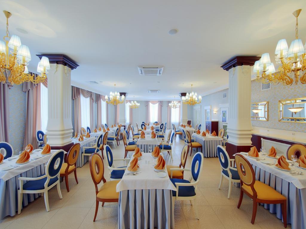 Dvor Podznoeva - Business Building Hotel Pskov Luaran gambar